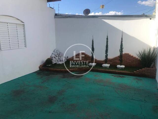 #47 - Casa para Venda em Aparecida de Goiânia - GO - 2