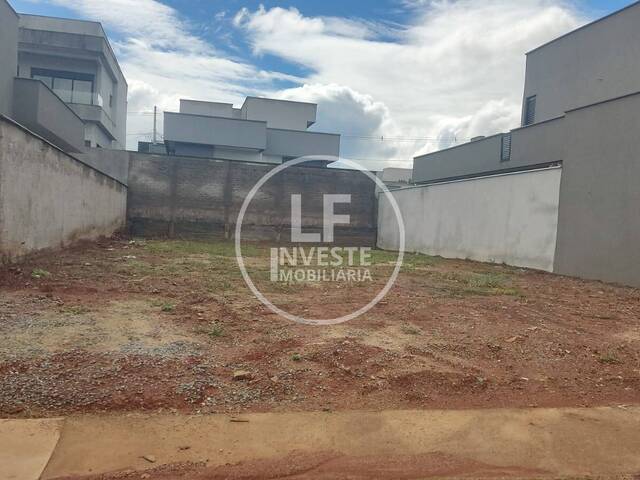 #461 - Terreno em condomínio para Venda em Aparecida de Goiânia - GO - 1