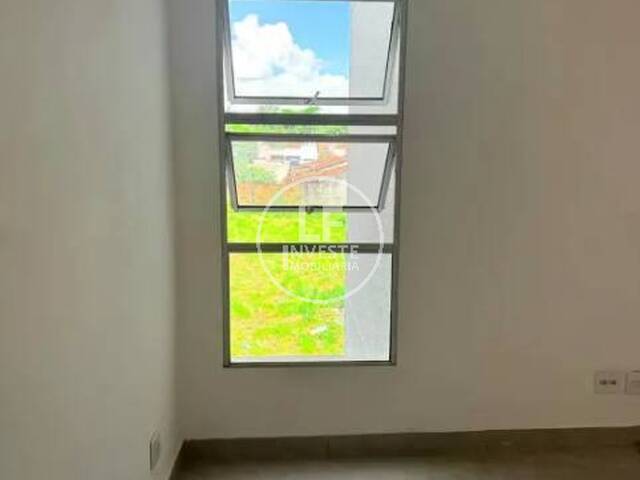 Apartamento para Venda em Aparecida de Goiânia - 2