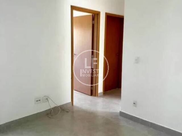 Apartamento para Venda em Aparecida de Goiânia - 5