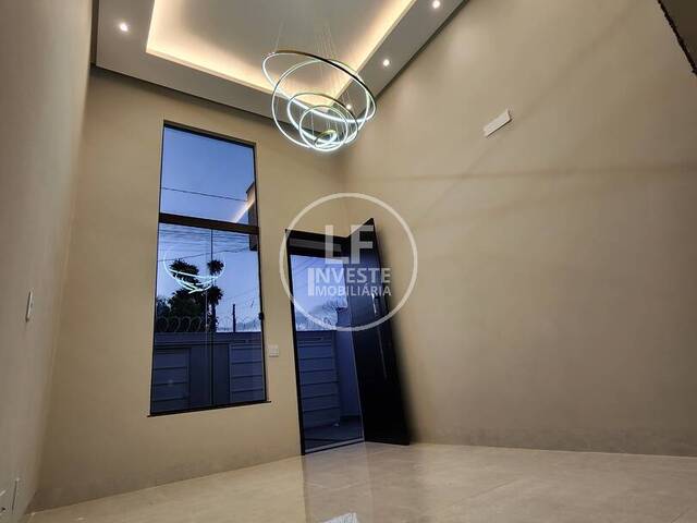 Casa para Venda em Aparecida de Goiânia - 2