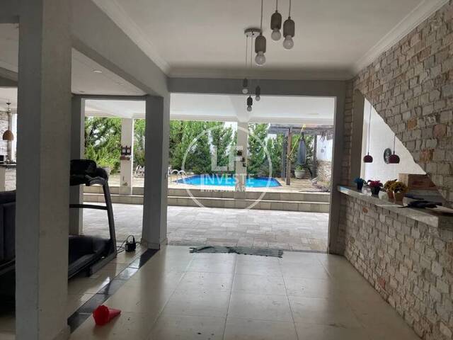 Sobrado para Venda em Goiânia - 4