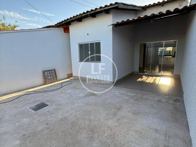 #652 - Casa para Venda em Senador Canedo - GO - 1