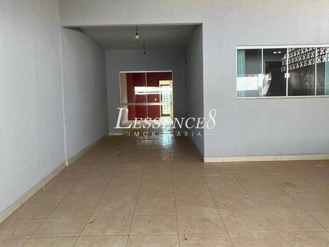 Casa para Venda em Aparecida de Goiânia - 2