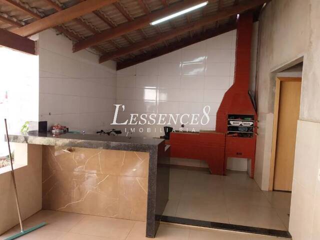 Casa para Venda em Aparecida de Goiânia - 2