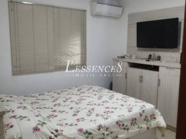 Casa para Venda em Goiânia - 3