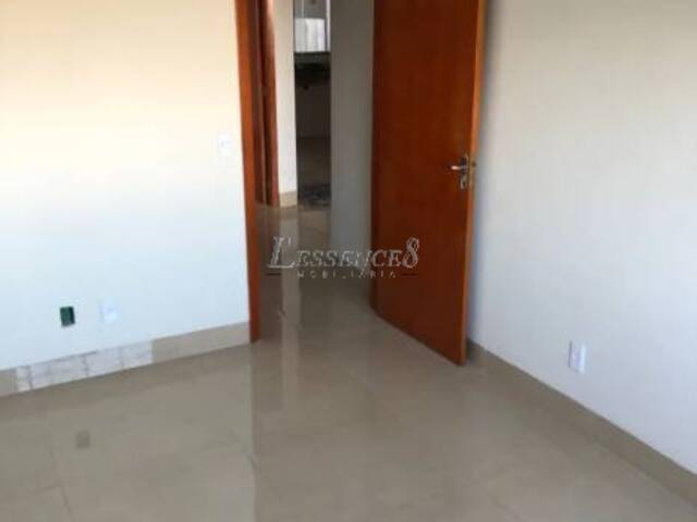 Casa para Venda em Aparecida de Goiânia - 2