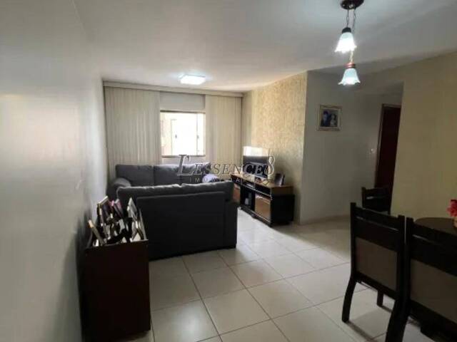#827 - Apartamento para Venda em Goiânia - GO - 2