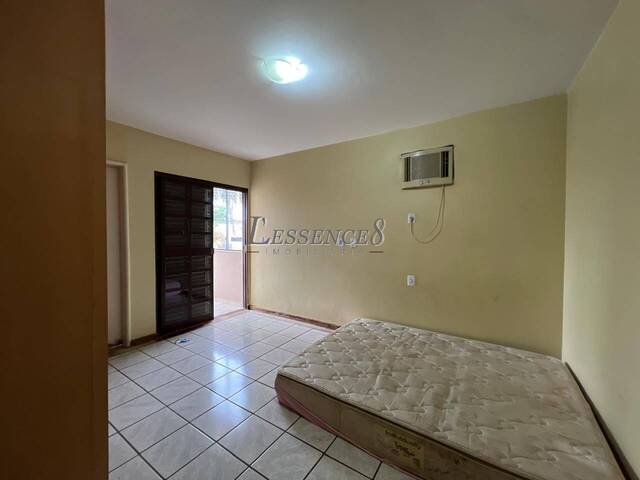 Sobrado para Venda em Goiânia - 5