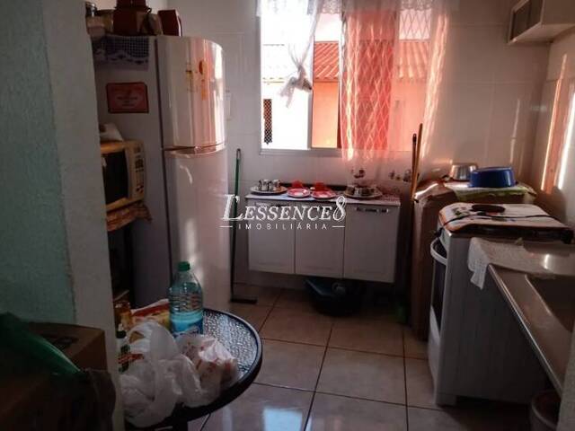 Apartamento para Venda em Goiânia - 4