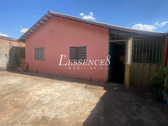 #868 - Casa para Venda em Goiânia - GO - 1